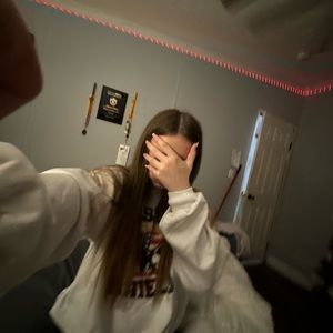 Meet your Posher, Alice